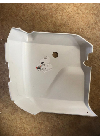 Narożnik przedni prawy...